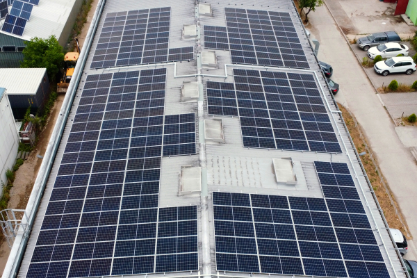 Campack - Instalare panouri fotovoltaice - Imagine 1