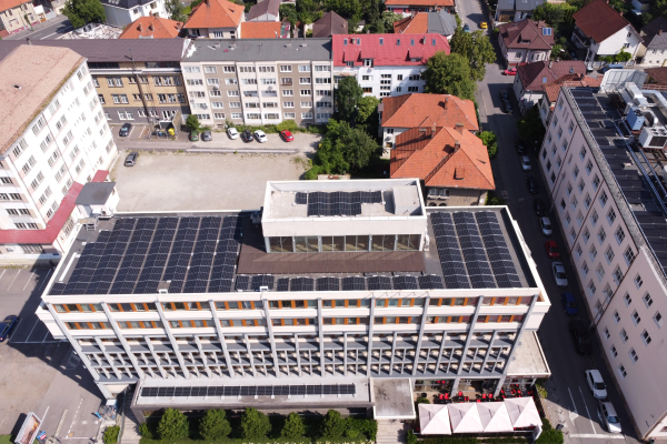 Clădirea Cobco Brașov - Instalare panouri fotovoltaice - Imagine 3