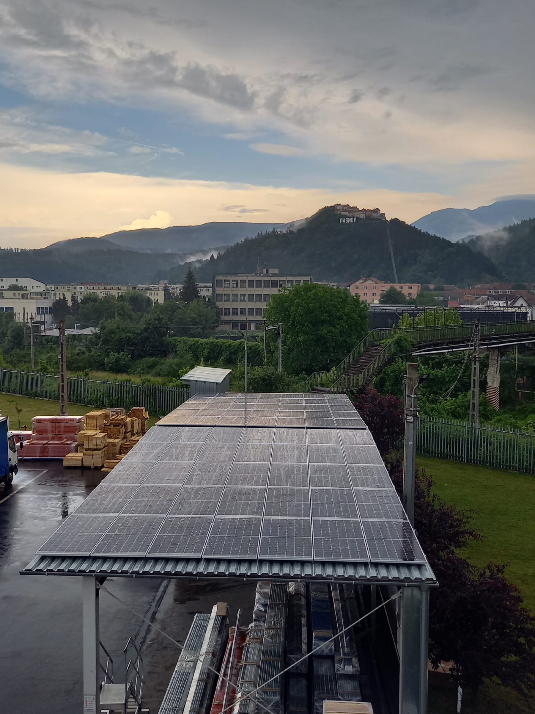 Dexion - Instalare panouri fotovoltaice - Imagine 1